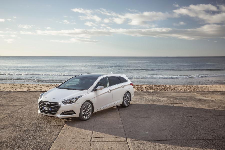  Hyundai i40 Tourer 2015 года  (AU) (фото 14 из 18)